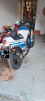 Suzuki RG500 - SUZUKI 500