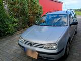 Volkswagen VW Golf 4 mit Anhängerkupplung - Volkswagen Golf aus 2004: Kombi