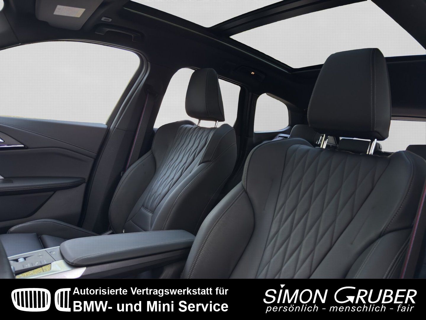 Fahrzeugabbildung BMW X1 xDrive23i M Sport Pro Pano HUD H&K Leder AHK