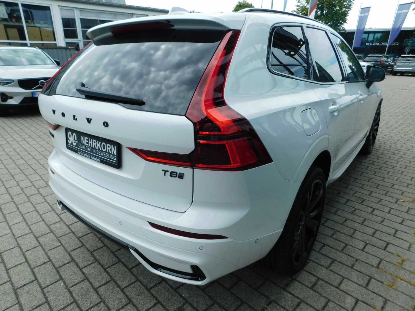 Fahrzeugabbildung Volvo XC60 T8 AWD Ultra Black Edit. 'HEAD-UP-DISPLAY'