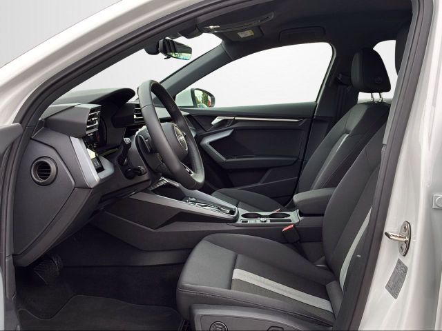 A3 SPORTBACK 30 TFSI S-TRONIC AZV+NAVI+CAM+LED