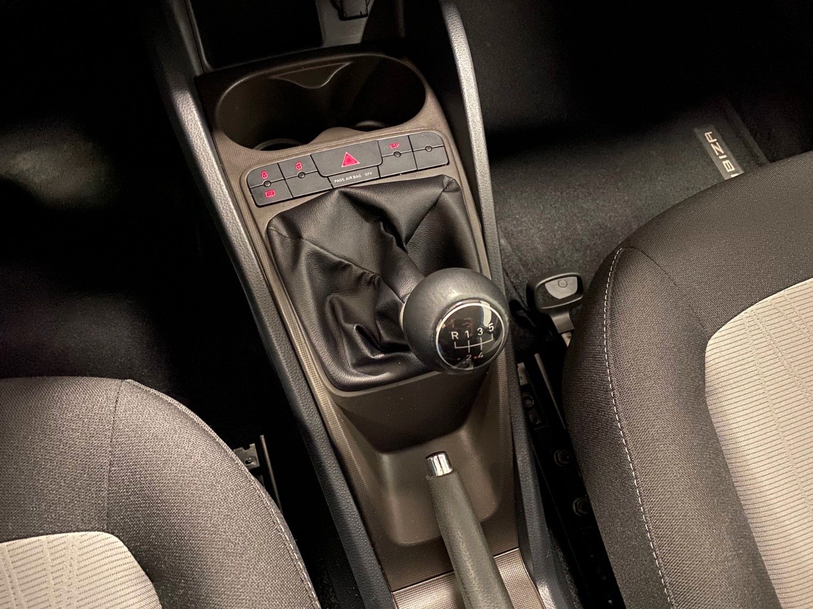 Fahrzeugabbildung SEAT Ibiza SC 1.4 16V Style Viva+BLUETOOTH+KLIMAAUTOM
