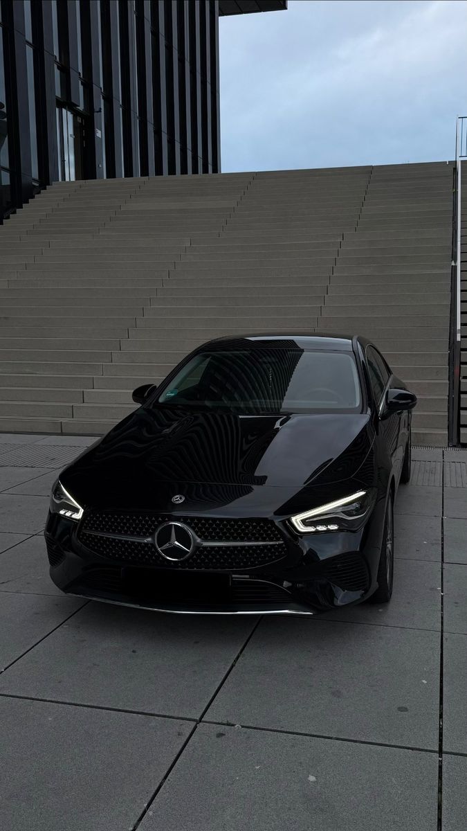 MERCEDES-BENZ CLA 180 DCT -