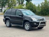 Toyota Land Cruiser  PRADO Executive 4.0 V6 Automatik - Toyota Land Cruiser mit Benzin-Antrieb: Geländewagen