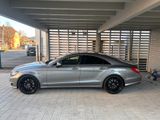 Mercedes-Benz CLS63 AMG *Carbon*PANO*AKTIV-SITZ* - Mercedes-Benz CLS 63 AMG: Coupé