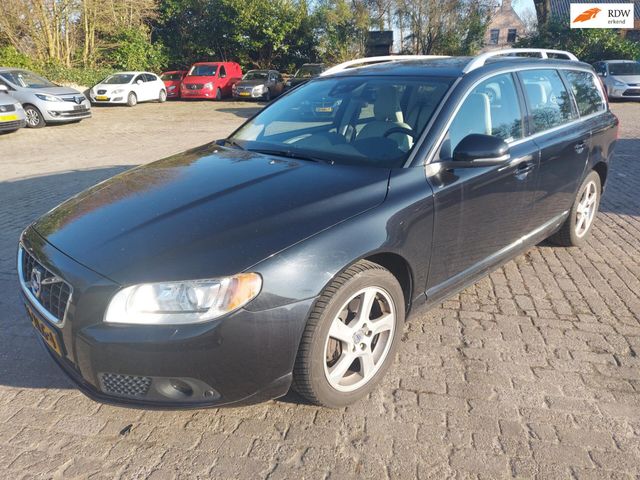 Volvo V70 2.0 D3 Limited Edition 120kw, navi, kamera l