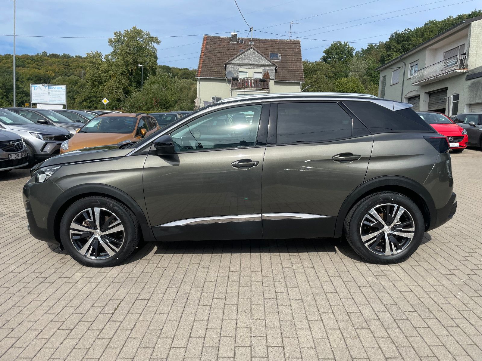 PEUGEOT 3008, 2016, Benzin, 131 PS