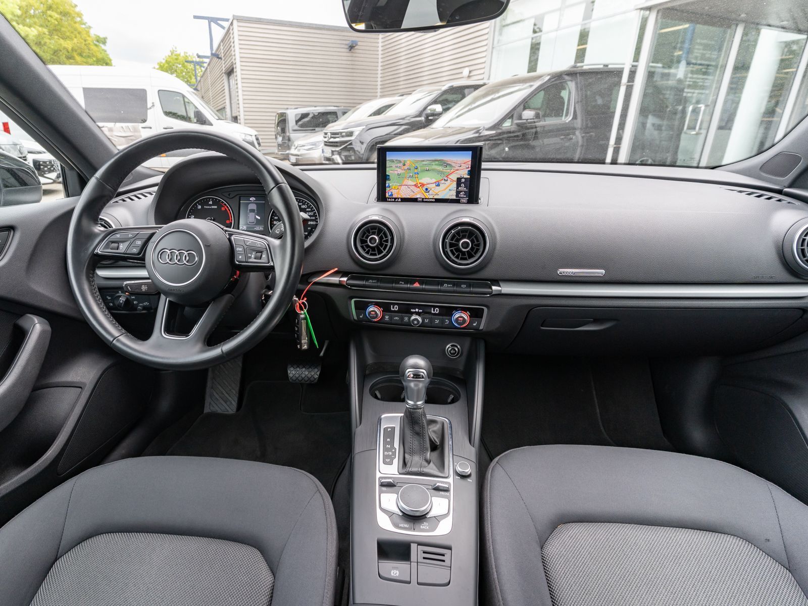 Audi A3 Sportback 30 TDI S tronic Xenon NAVI PDC SHZ foto 8