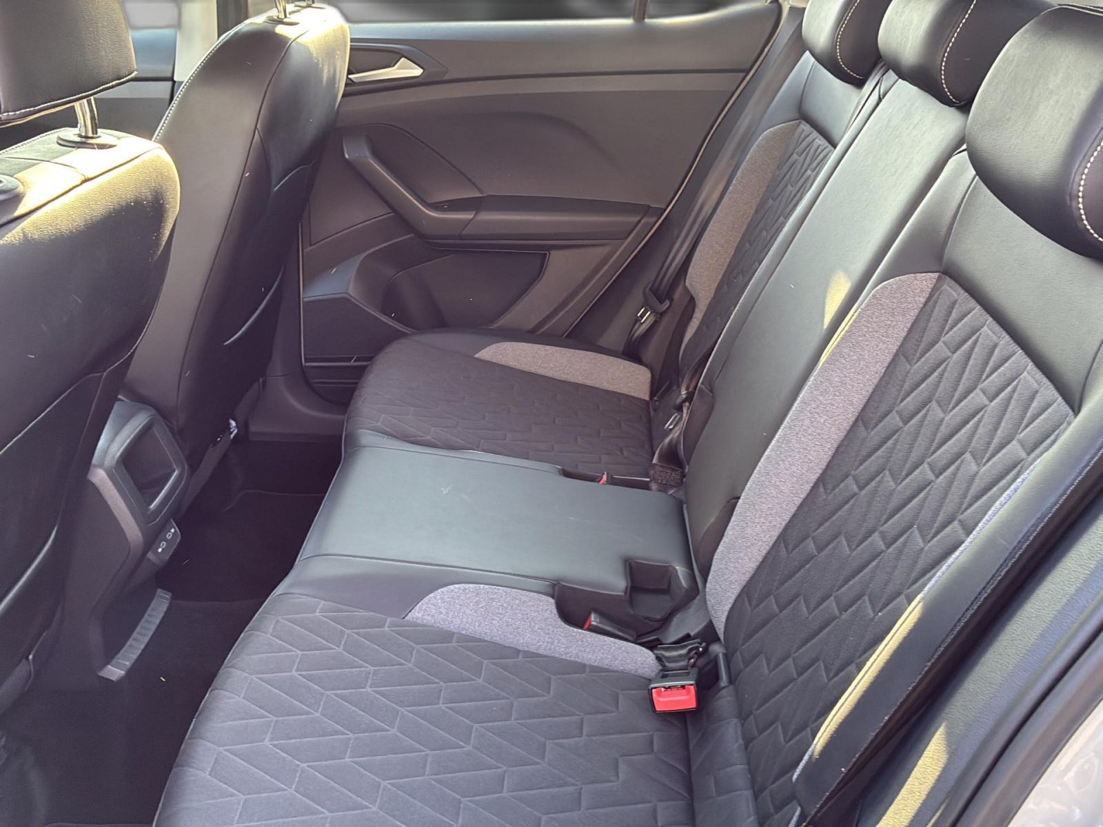 Volkswagen T-Cross - Bild 15