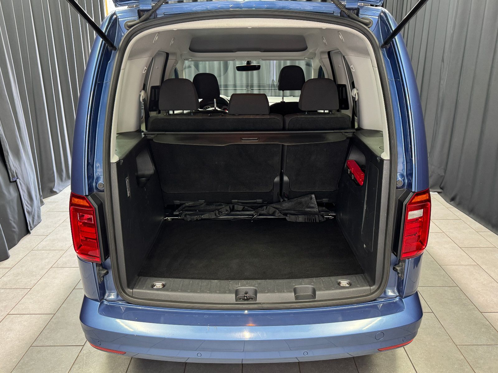 Fahrzeugabbildung Volkswagen Caddy PKW Comfortline BMT 1.4 TSI|NAVI|PDC|