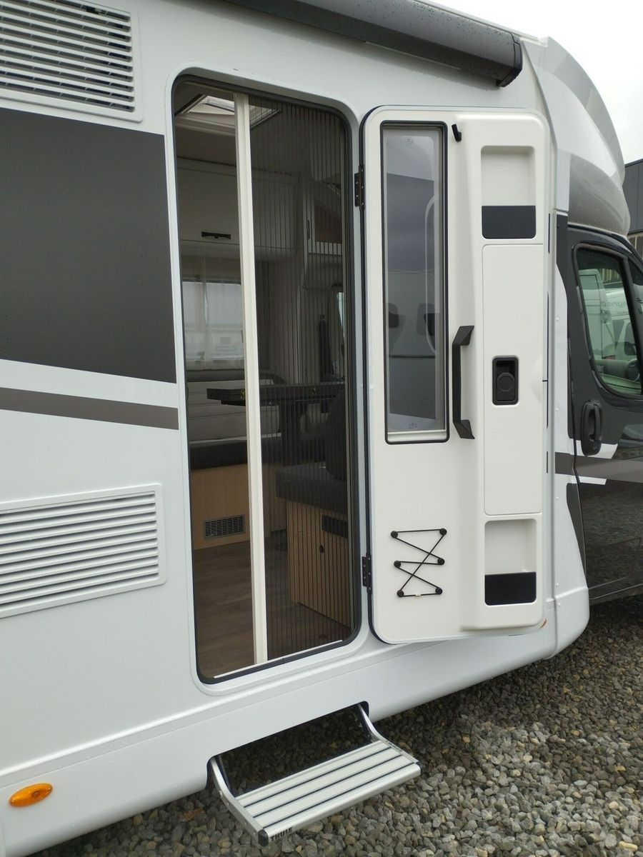 Fahrzeugabbildung Sunlight Adventure T 68C Automatik, Dörr Edition, TV