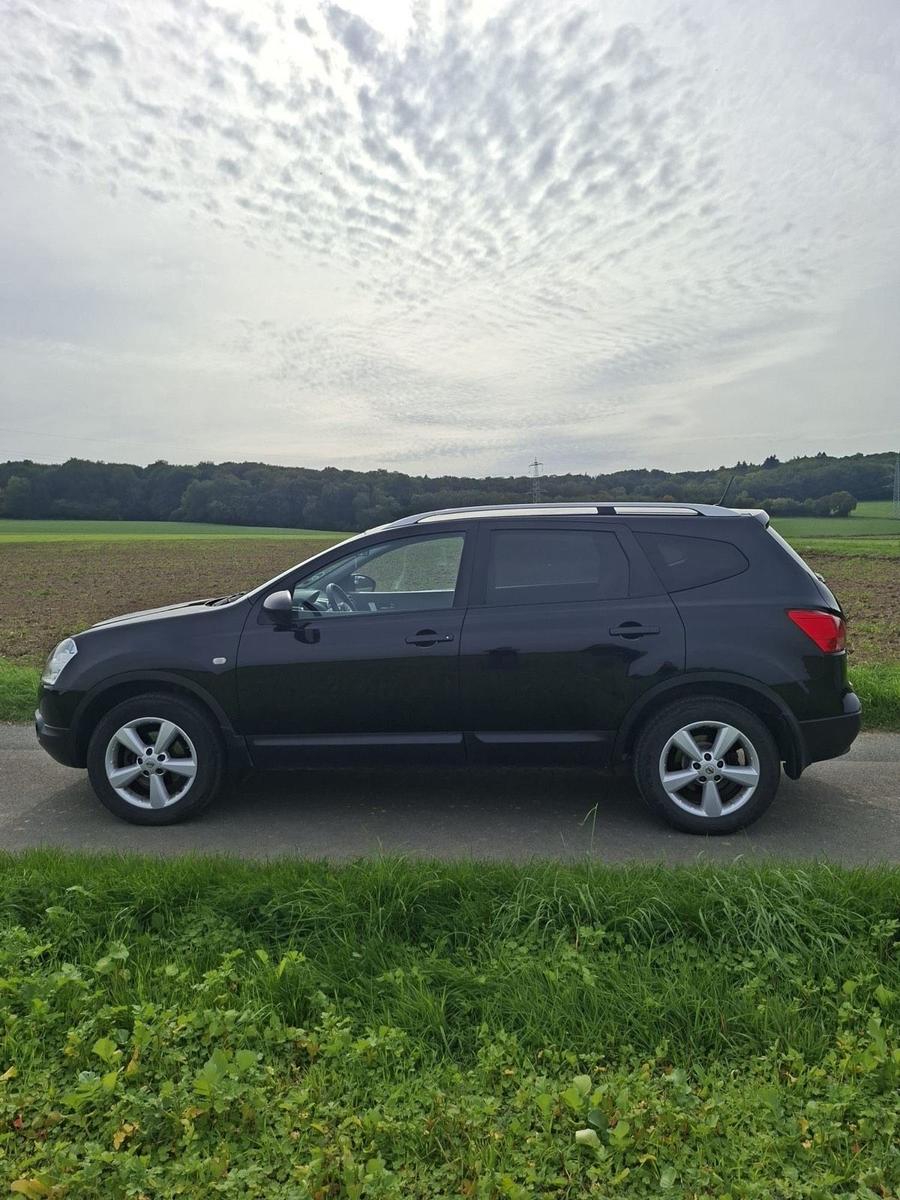Nissan Qashqai+2