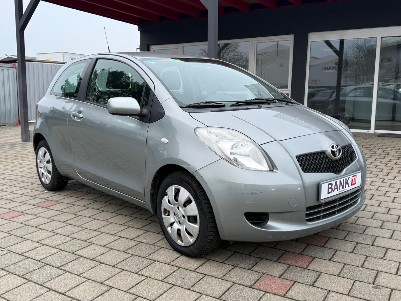 Toyota Yaris - TÜV NEU