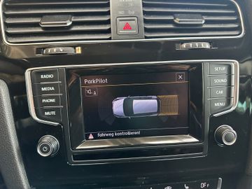 Volkswagen Golf VII Lim. Cup BMT *1.Hand*ACC*AHK*