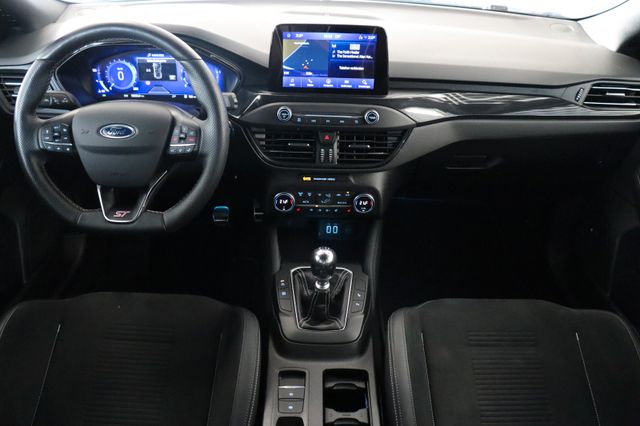 Fahrzeugabbildung Ford Focus Turnier ST 2.3 Eco |1HAND|B&O|KAMERA|LED|