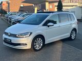 Volkswagen Touran 2.0 TDI Highline+PANO+KAMERA+STANDHEIZUNG - Volkswagen Touran in Düsseldorf