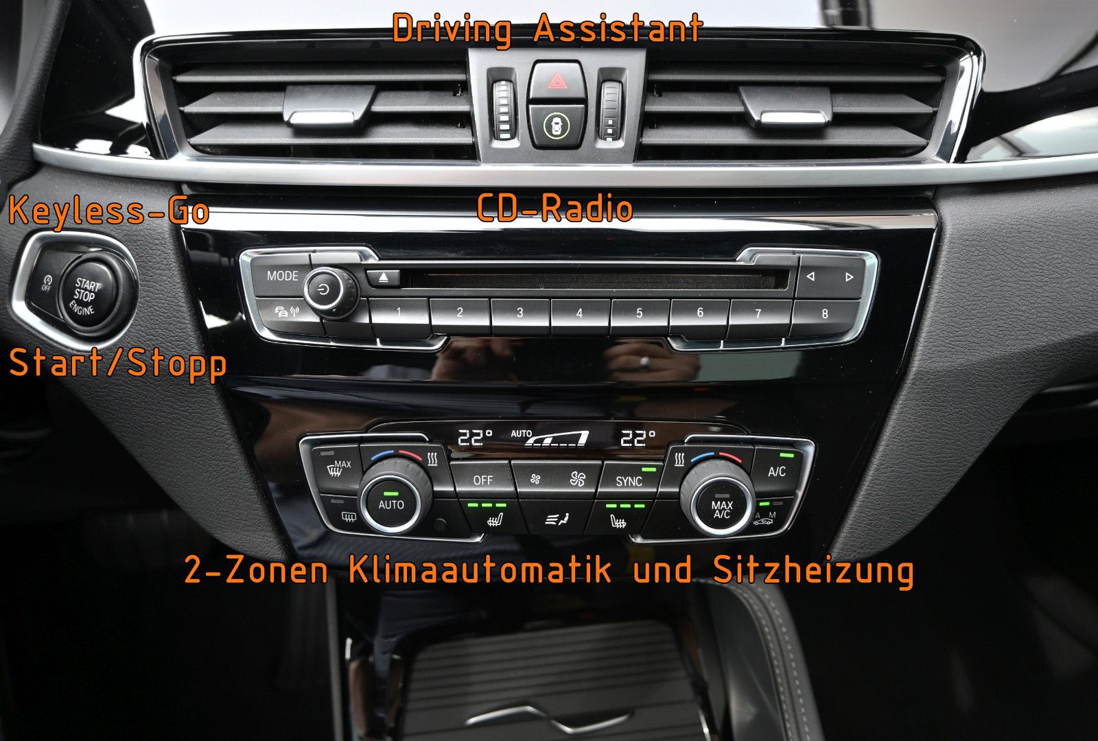 Fahrzeugabbildung BMW X1 xDr20d SPORT °AHK°KAMERA°LEDER°MEMO°NAVI°PANO