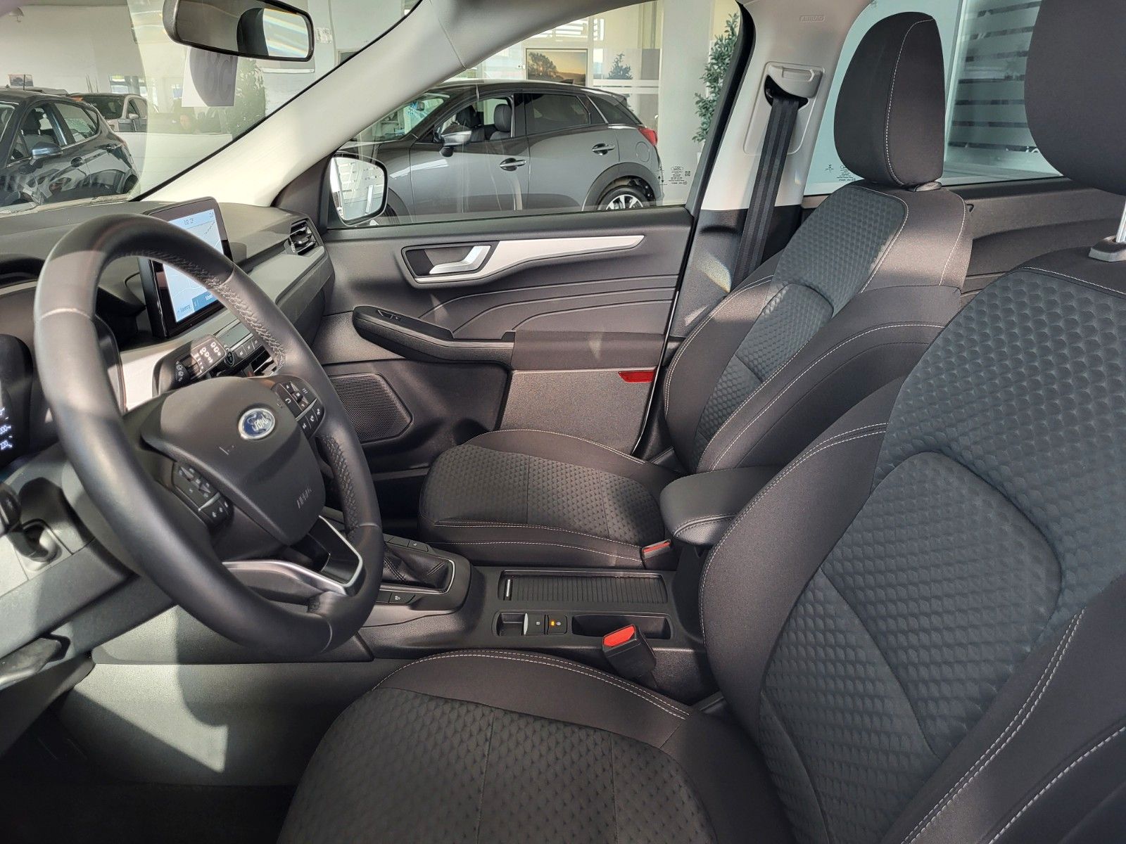 Fahrzeugabbildung Ford Kuga Cool & Connect Winter -P. ,Navi, Klima