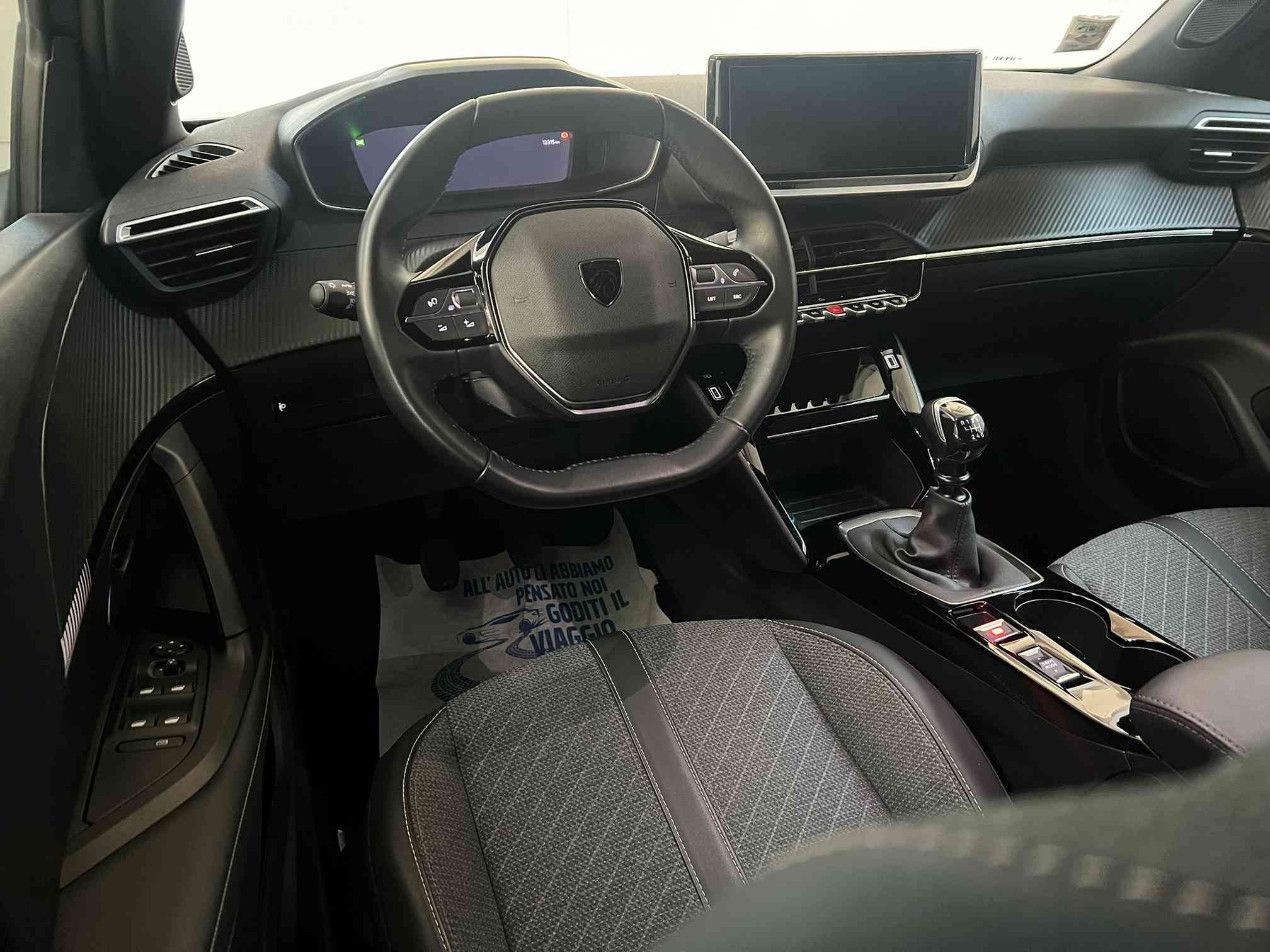 Peugeot 2008 PureTech 100 S&S Allure CarPlay/Led imagem 3