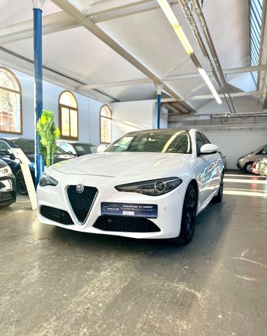 Alfa Romeo Giulia Super Q4 TÜV & Service NEU