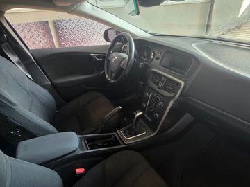 Volvo V40 - 11