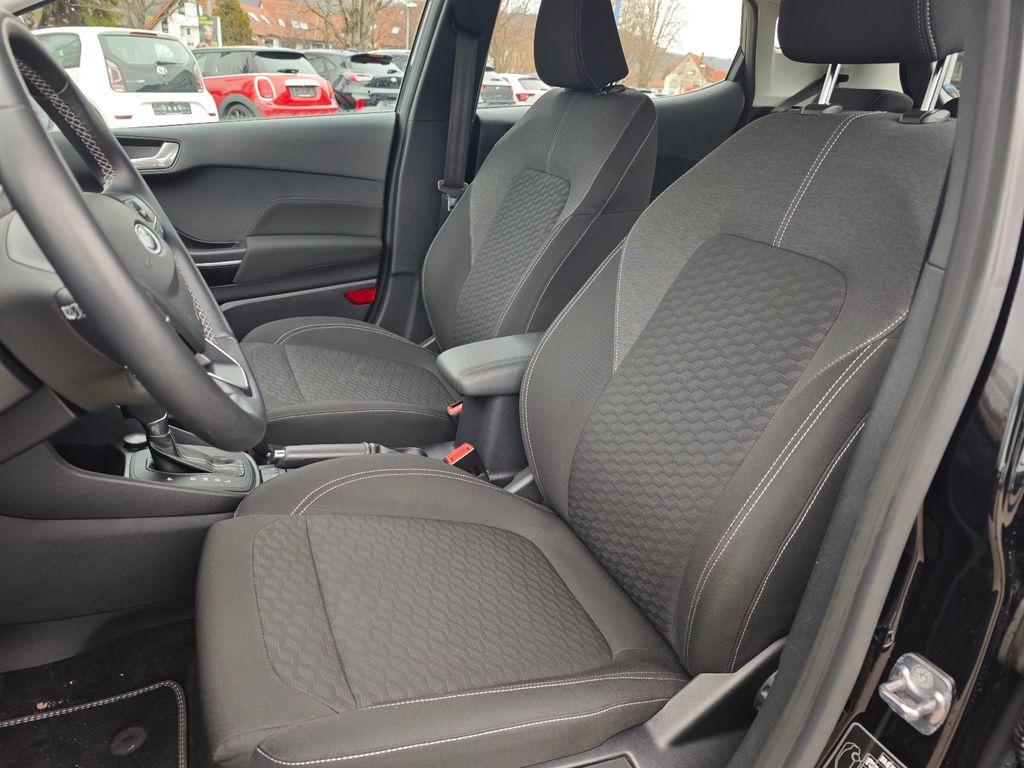 FORD Fiesta Titanium 125 PS Automatik #LED #WINTERP. FORD Fiesta Titanium 125 PS Automatik #LED #WINTERP.