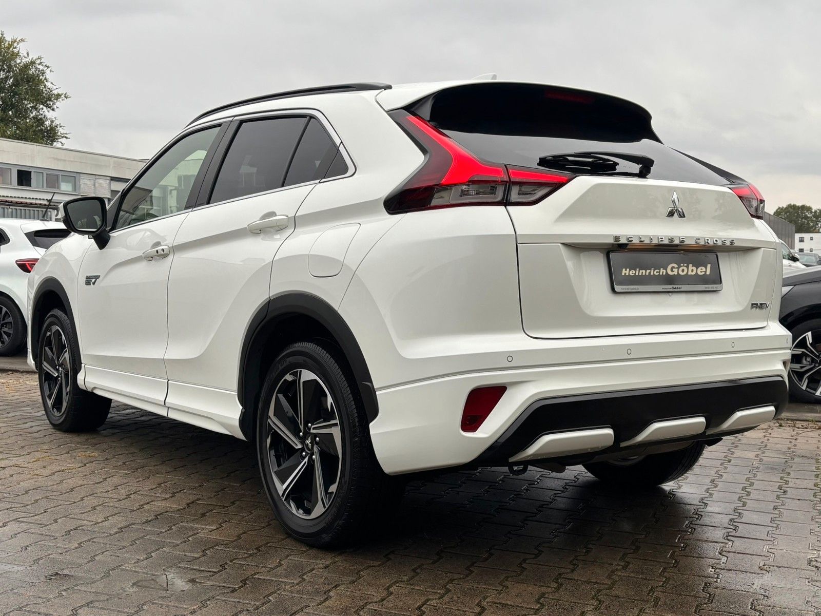 Fahrzeugabbildung Mitsubishi Eclipse Cross PHEV Select
