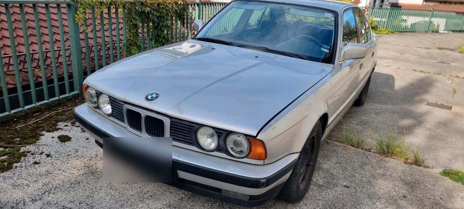 BMW 525