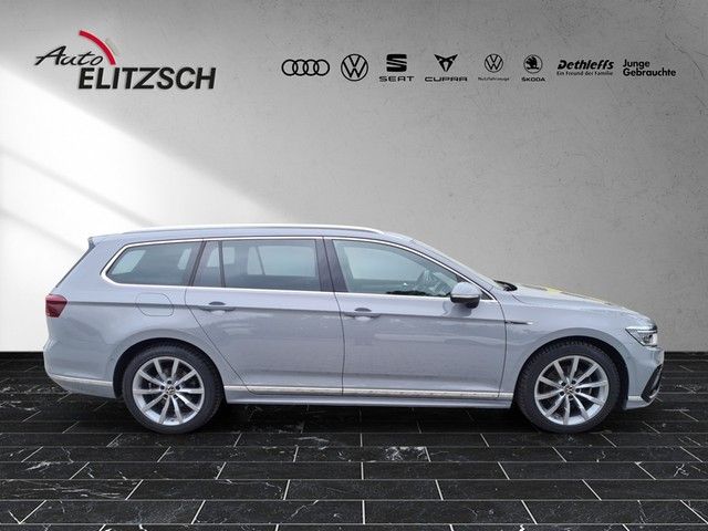 Fahrzeugabbildung Volkswagen Passat Variant TDI DSG Elegance 4M 2 x R-Line MA