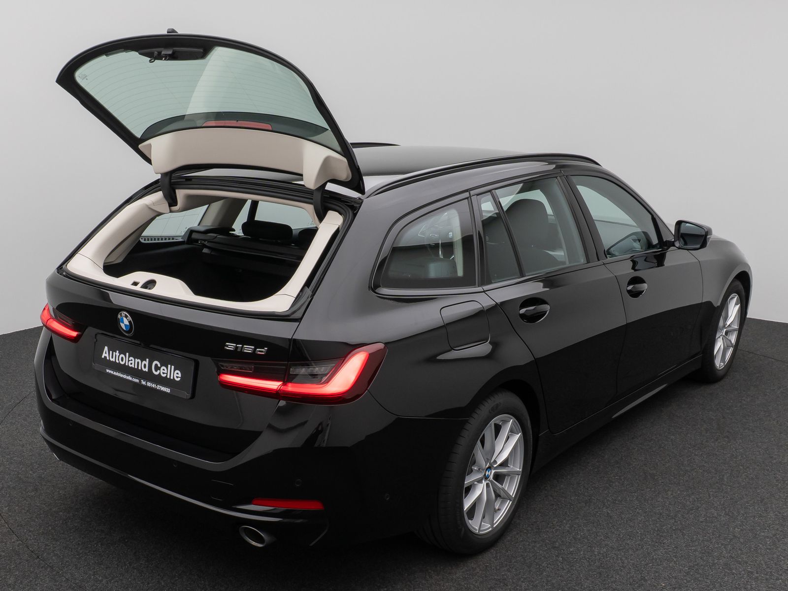 Fahrzeugabbildung BMW 318d Kamera DAB HUD Stop&Go DrivAssist Adapt.LED