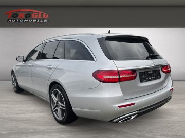 Mercedes E 220 - 4