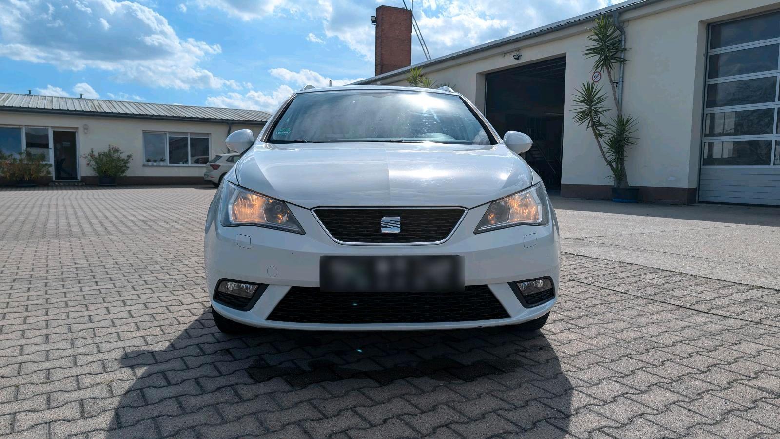 Seat Ibiza 2013 — rear view