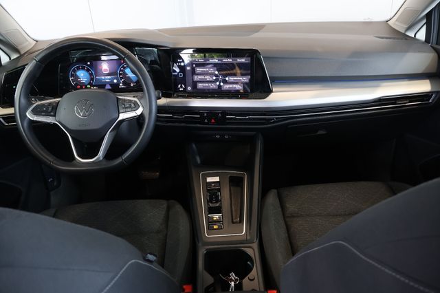 Volkswagen Golf VIII Life 1.0 eTSI AID+ACC+LED+CARPLAY