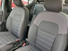 Fahrzeugabbildung Dacia Sandero Comfort KLIMA SHZ NAVI DAB+ NSW CARPLAY