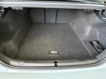صورة 9 لـ 2023 BMW I5