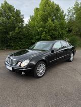 Mercedes-Benz E 240 4MATIC ELEGANCE Elegance - Mercedes-Benz E 240: Elegance