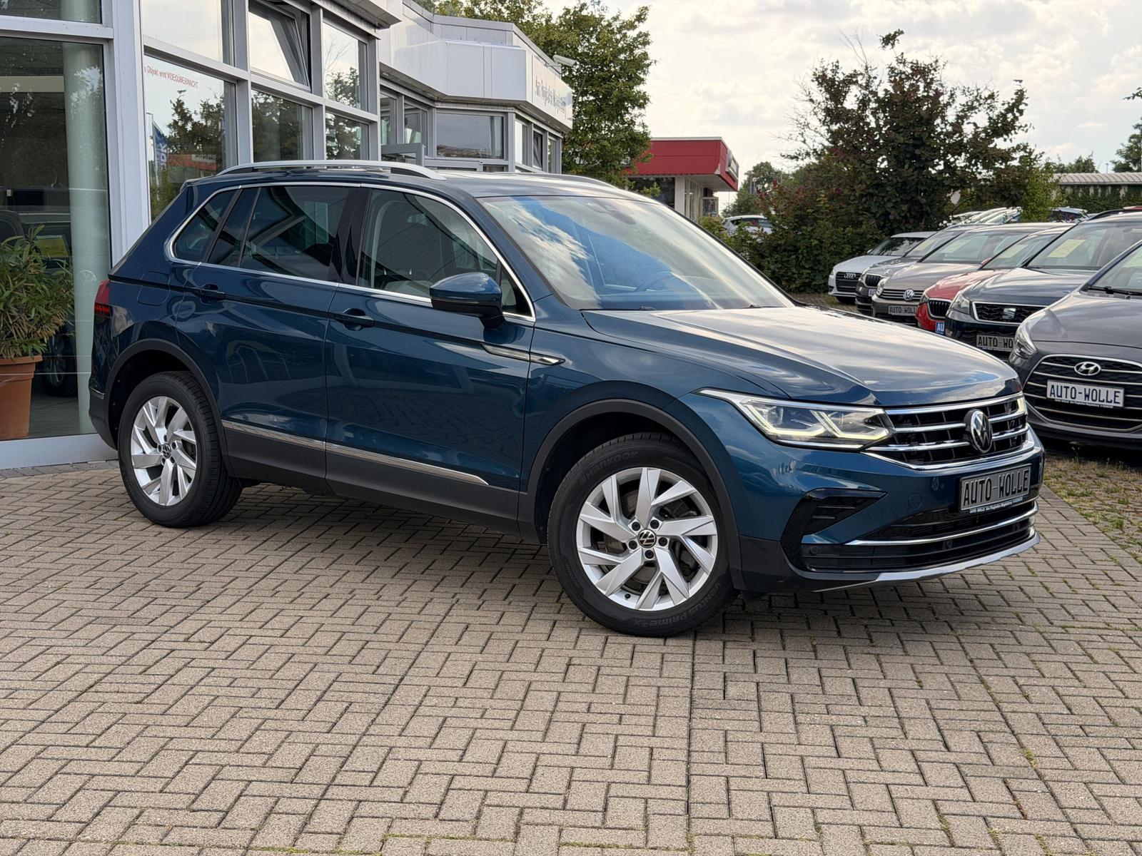 Volkswagen Tiguan 2.0 TDI DSG Elegance 4Motion LED DAB AHK 