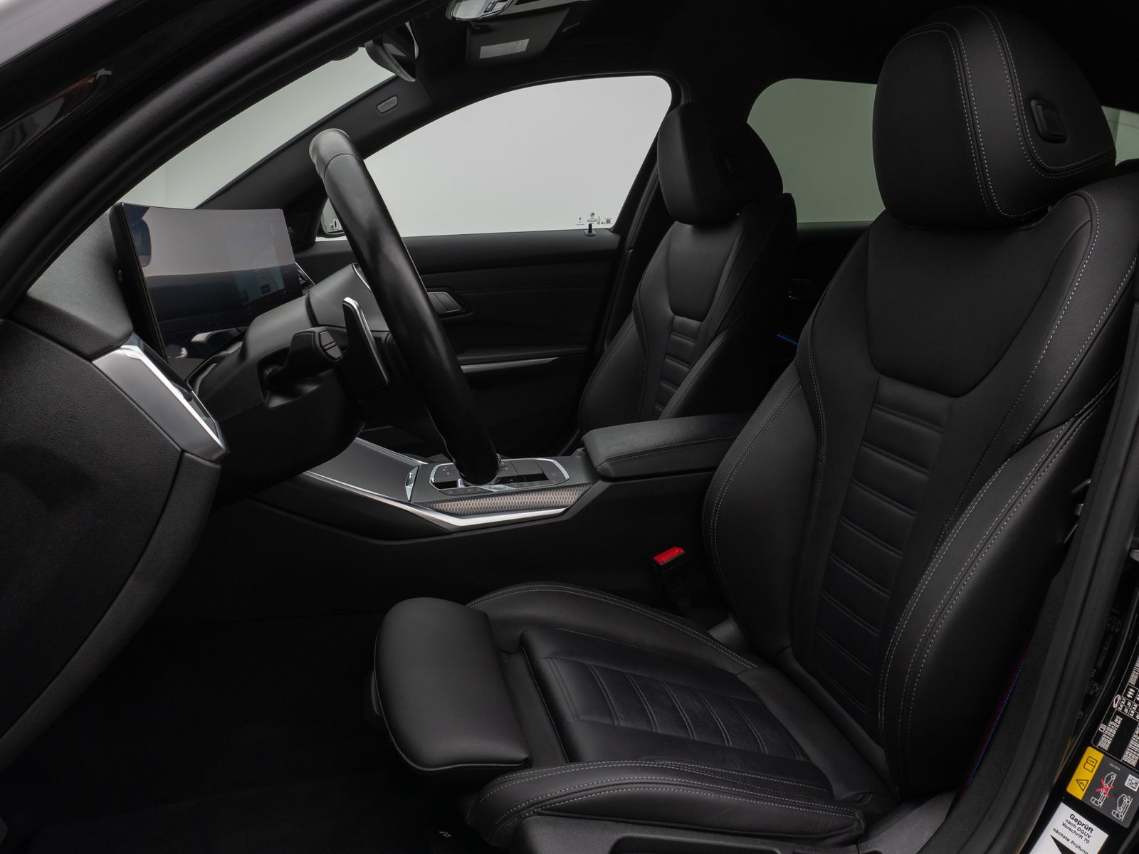 Fahrzeugabbildung BMW 330e xD M Sport Pro Kamera HUD DAB H/K Stop&Go