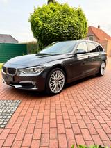 BMW 330d xDrive Touring Luxury Line Automat. Lux... - BMW 330 aus 2013