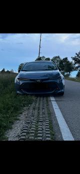 Toyota Corolla 1,8 Hybrid Team Deutschland Team Deu... - Toyota Corolla mit Benzin-Antrieb: Limousine, Automatik