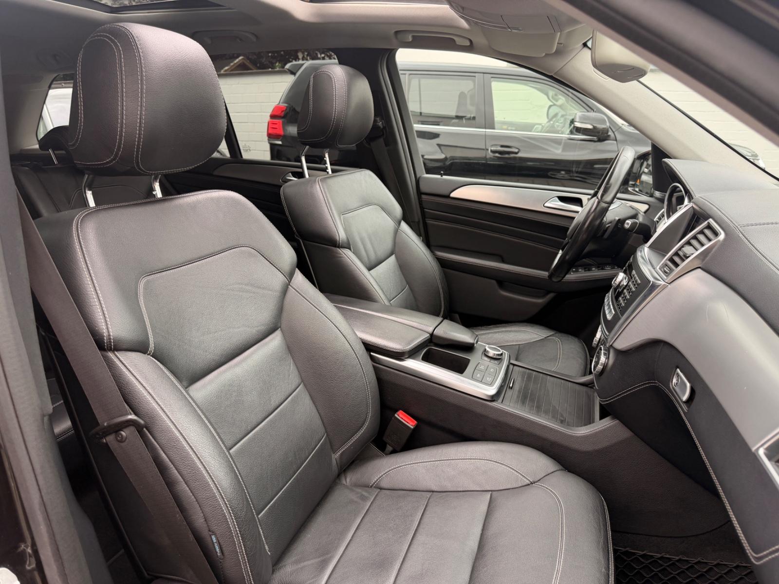 Mercedes-Benz ML 350 ML BlueTec 4Matic AMG*Pano.*AHK*