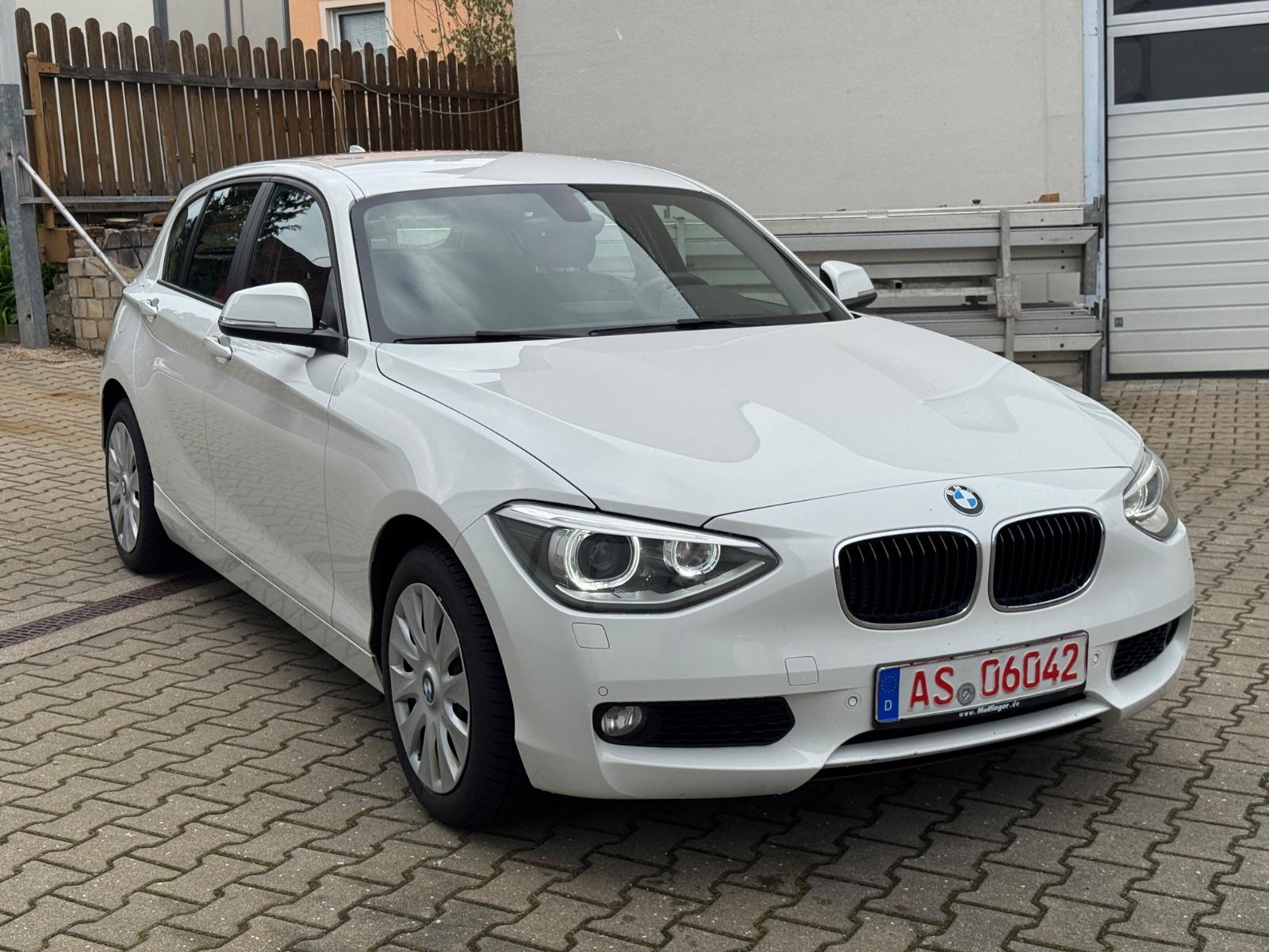 BMW 114 I Led Xenon Navi Klima PDC ALU