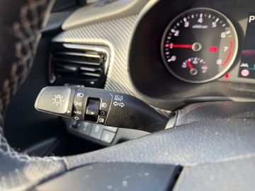 Kia Stonic 1.0T 120 GT Line Automatik Navi SHZ PDC