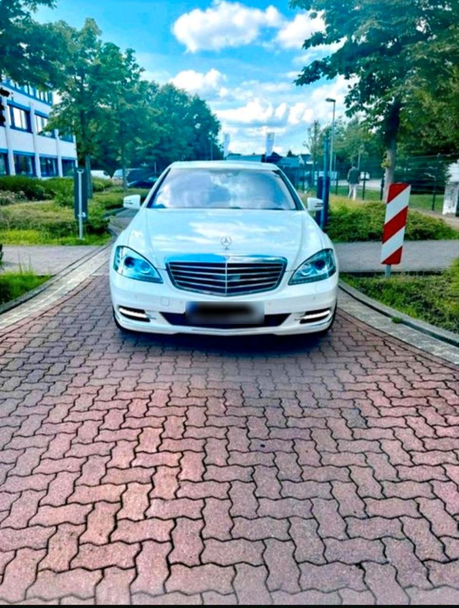 Mercedes-Benz S 400