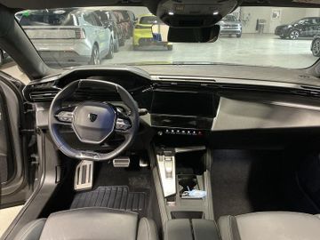 Peugeot 408 - 8