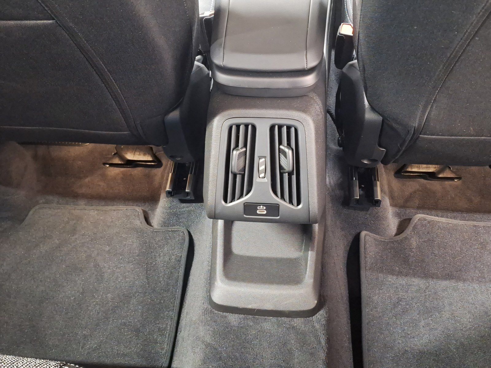 BMW X1 sDrive20i AHK Kamera LED Sitzheizung Alarm foto 17