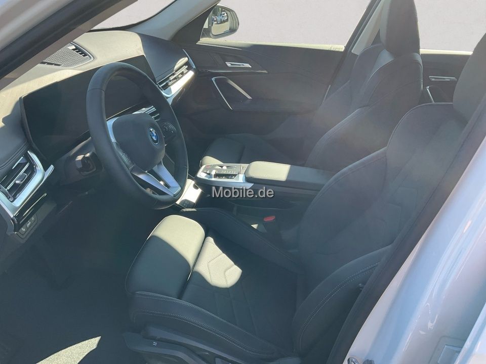 BMW iX1 - Bild 10