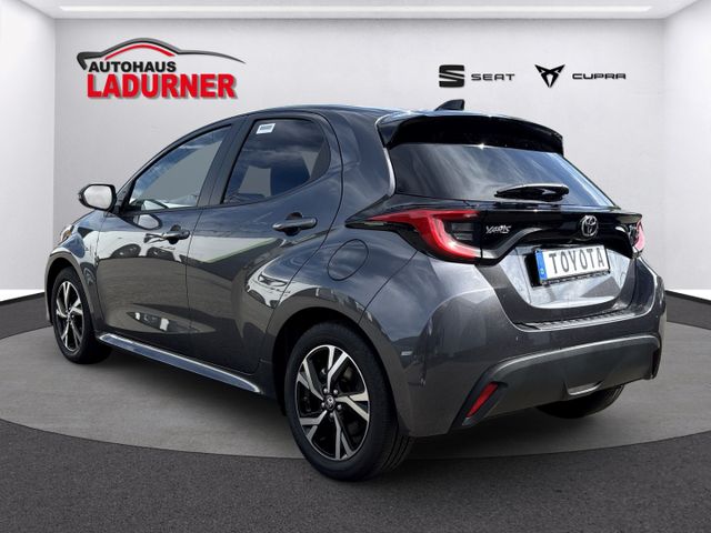 Yaris Hybrid Team Deutschland 1.5 LED Apple Car