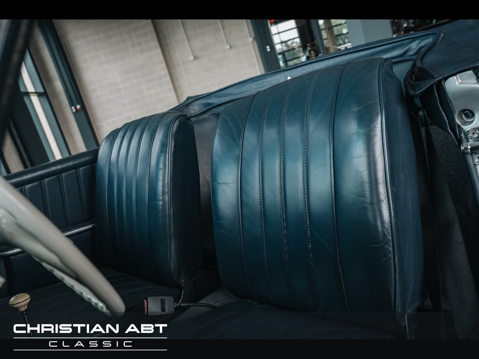 Fahrzeugabbildung Mercedes-Benz 190 SL Spanische Historische Kennzeichen