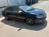 Volkswagen Passat 2.0 TDI DSG 4MOT 130kW Exclusive BMT ... - Volkswagen Passat: Exclusive